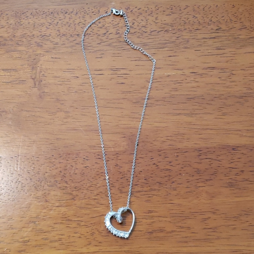 Beautiful Floating Heart Necklace